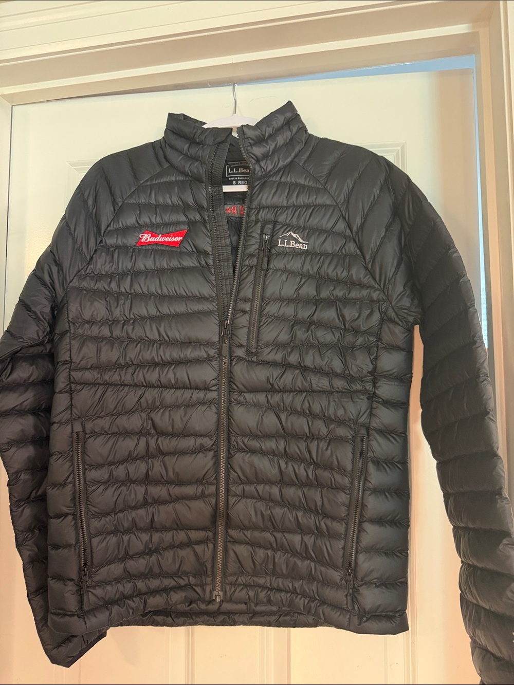 Budweiser King of Beers L.L. Bean Men's Black Quilted Down-Style Puffer Jacket